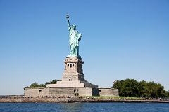 04-03 Statue Of Liberty And Liberty Island From Cruise Ship.jpg